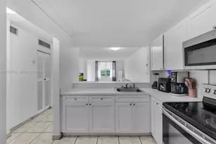 1250 NE 125th St, North Miami, FL 33161 - Photo 9