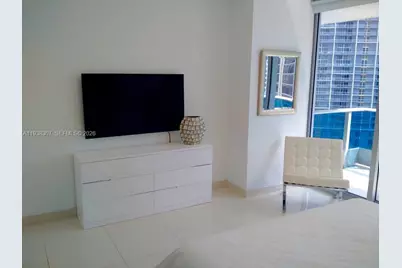 200 Biscayne Boulevard Way #906, Miami, FL 33131 - Photo 3