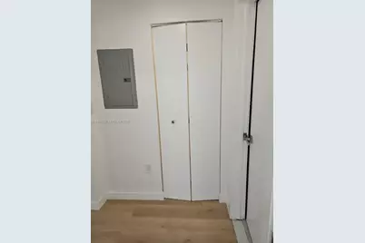 557 Michigan Ave #211 +Parking, Miami Beach, FL 33139 - Photo 11