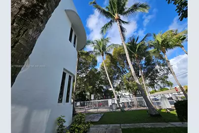 557 Michigan Ave #211 +Parking, Miami Beach, FL 33139 - Photo 37