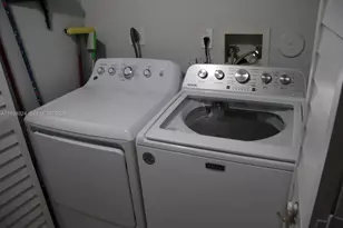 531 SW 147th Ave, Pembroke Pines, FL 33027 - Photo 11