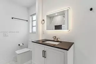 6800 SW 10th Ct, Pembroke Pines, FL 33023 - Photo 19