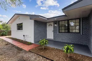 6800 SW 10th Ct, Pembroke Pines, FL 33023 - Photo 3