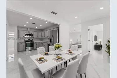 6800 SW 10th Ct, Pembroke Pines, FL 33023 - Photo 9