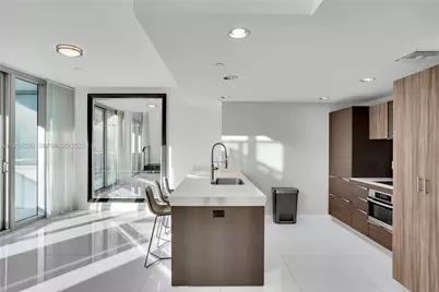 200 Biscayne Boulevard Way #503, Miami, FL 33131 - Photo 19