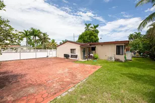 11490 W Biscayne Canal Rd, Miami, FL 33161 - Photo 33