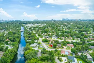 11490 W Biscayne Canal Rd, Miami, FL 33161 - Photo 39