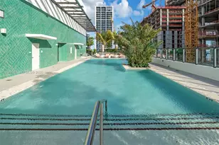 11 NE 6th St, Miami, FL 33132 - Photo 39