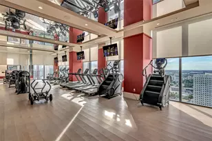 11 NE 6th St, Miami, FL 33132 - Photo 35