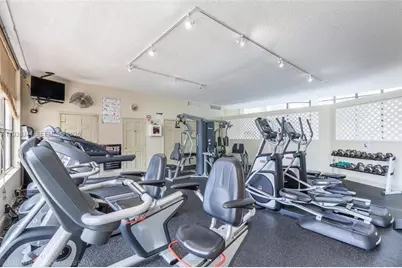 1000 Parkview Dr #1023, Hallandale Beach, FL 33009 - Photo 41