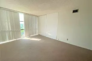 1000 Parkview Dr, Hallandale Beach, FL 33009 - Photo 15