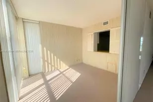 1000 Parkview Dr, Hallandale Beach, FL 33009 - Photo 9