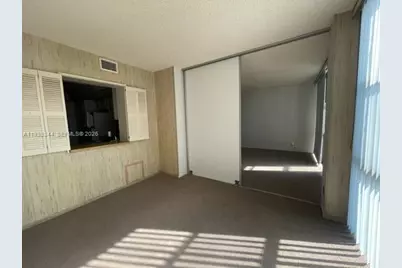 1000 Parkview Dr #1023, Hallandale Beach, FL 33009 - Photo 17