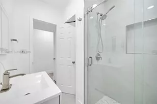 876 NE 81st St, Miami, FL 33138 - Photo 37