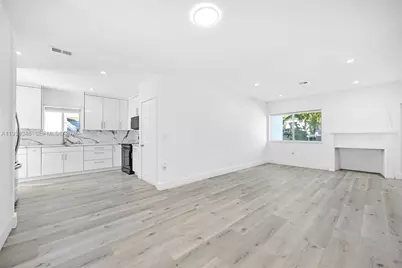 876 NE 81st St, Miami, FL 33138 - Photo 15