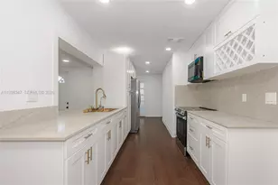 4360 NW 4th St, Plantation, FL 33317 - Photo 9