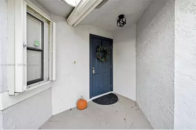 3373 Deer Creek Lake Shore Dr, Deerfield Beach, FL 33442 - Photo 5