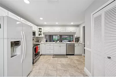 3373 Deer Creek Lake Shore Dr, Deerfield Beach, FL 33442 - Photo 15