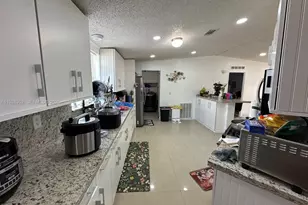 19800 SW 180th Ave, Miami, FL 33187 - Photo 13