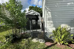 19800 SW 180th Ave, Miami, FL 33187 - Photo 35