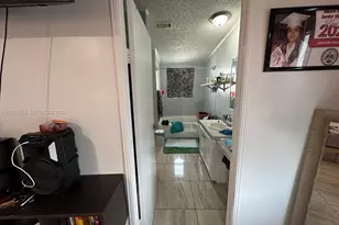 19800 SW 180th Ave, Miami, FL 33187 - Photo 7