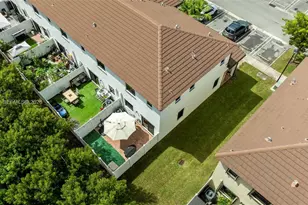 10513 W 32nd Ln, Hialeah, FL 33018 - Photo 23