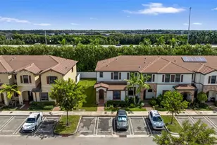 10513 W 32nd Ln, Hialeah, FL 33018 - Photo 3