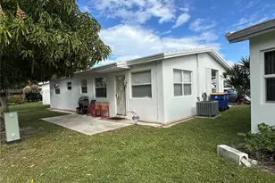 2420 Park Ln, Hollywood, FL 33021 - Photo 5