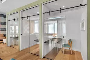 11 NE 6th St, Miami, FL 33132 - Photo 29