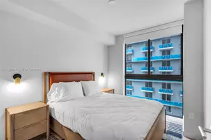 11 NE 6th St, Miami, FL 33132 - Photo 13