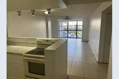 200 Leslie Dr #317, Hallandale Beach, FL 33009 - Photo 3