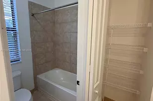 3299 W 96 Pl, Hialeah, FL 33018 - Photo 7