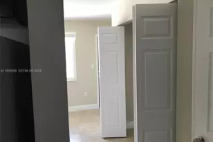 1990 NW 4th Ct, Miami, FL 33136 - Photo 5