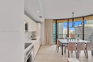 55 SW 9th St, Miami, FL 33130 - Photo 3