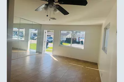 1869 NW 45th Ct, Tamarac, FL 33309 - Photo 5