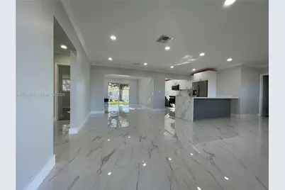 740 NE 181st St, Miami, FL 33162 - Photo 3