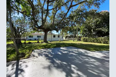 740 NE 181st St, Miami, FL 33162 - Photo 19