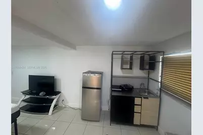 2021 Wilmington St, Opa-Locka, FL 33054 - Photo 13