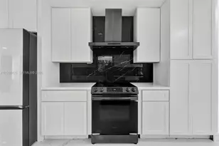 860 NW 207th St, Miami Gardens, FL 33169 - Photo 11