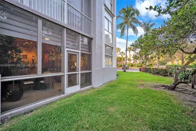 9725 NW 52nd St #115, Doral, FL 33178 - Photo 7