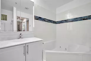 9725 NW 52nd St, Doral, FL 33178 - Photo 29