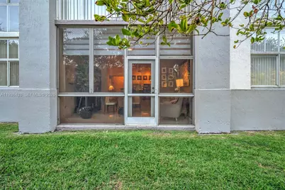 9725 NW 52nd St #115, Doral, FL 33178 - Photo 5