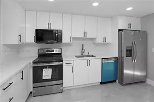 5730 Greene St, Hollywood, FL 33021 - Photo 9