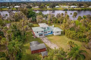 671 Live Oak Ln, Labelle, FL 33935 - Photo 7