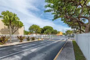 15761 SW 137th Ave, Miami, FL 33177 - Photo 23