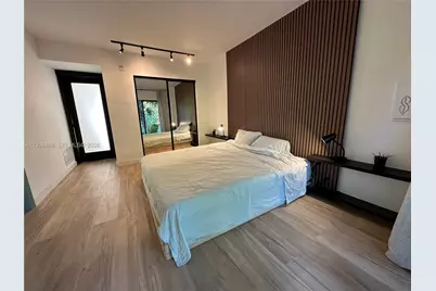 1860 Venice Park Dr #105, North Miami, FL 33181 - Photo 11