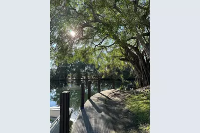 1860 Venice Park Dr #105, North Miami, FL 33181 - Photo 19