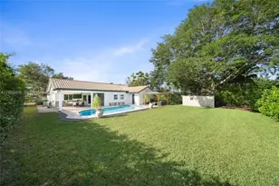 1701 NW 84th Dr, Coral Springs, FL 33071 - Photo 3