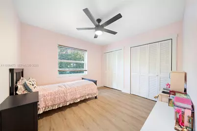 1701 NW 84th Dr, Coral Springs, FL 33071 - Photo 25