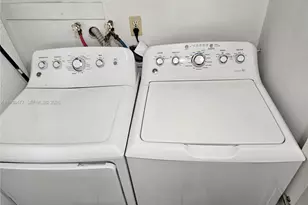 5320 NE 6th Ave, Oakland Park, FL 33334 - Photo 11